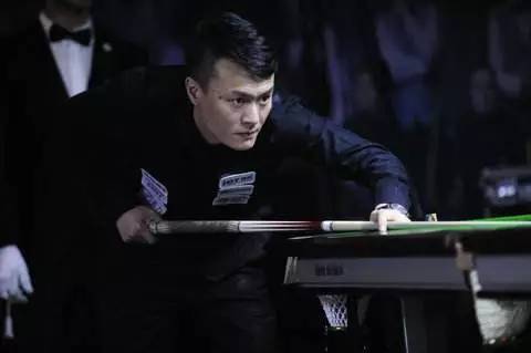 媒体关注与 媒体关注与